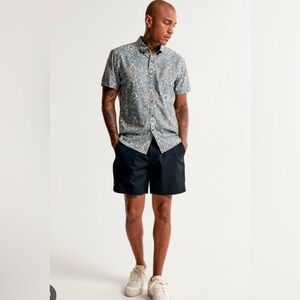 Abercrombie & Fitch Navy All Day 7” Plain Front Shorts